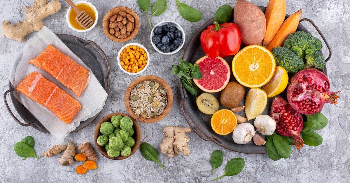 Que alimentos fortalecem o sistema imunitário e dão energia: quais devem ser consumidos no outono e no inverno?